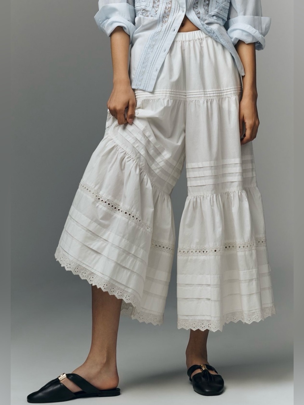Women’s White Cropped Tiered Cotton Pants